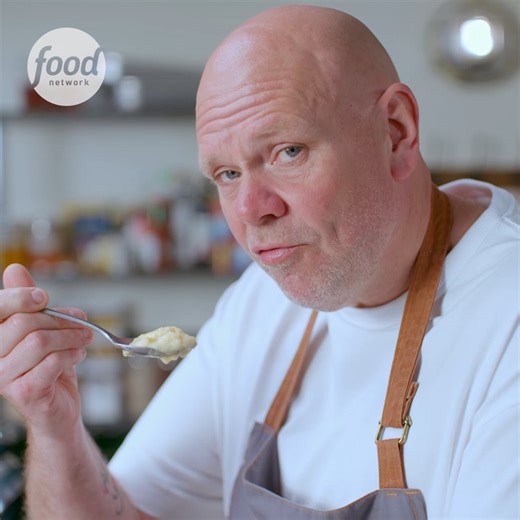 247K views · 3.2K reactions | Scared of soufflés? Tom Kerridge’s easy instructions will give you the confidence to rise to the occasion  Watch the LAST episode of #SecretsOfThePubKitchen TONIGHT at 9pm! | Food Network UK | Facebook