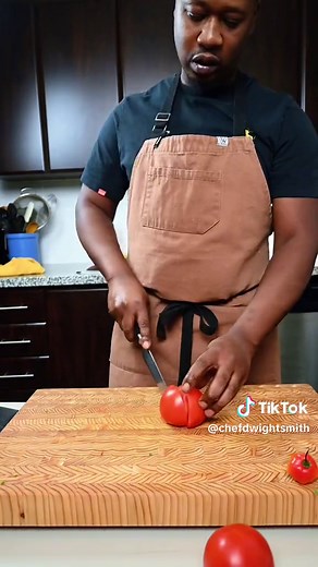 Ackee and Saltfish Jamaicas national dish and quite possible the best breakfast to start your day. Eat with anything from Fried dumplings, plantains, bananas, salad or callaloo. Either way you’re in for a treat!! Note: careful on the salt despite the fish being boiled and rehydrated it still is quite salty on its own. Recipe ⬇️⬇️⬇️ Salt fish 1-2lbs (removed from bones and skin) 1 large can Jamaican Ackee 1 white onion 1 bunch red scallion 1/2 green and red pepper 3 cloves garlic 2 sprigs thyme 1