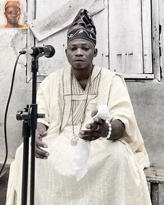 163 reactions · 18 shares | AYINLA OMOWURA……. BI AJA N SINWIN TOBA KOJU INA A YERA . TANI O KILO FUN ARO TO R’OGUN?? . ORO ISHAURU PELU OMI O.. NI WON JO N JA . ERU TI TIPPER BA RU TO NGBIN LAI SARE . Lover’s please comment like and share to others #viral #mufasatundeednut @portablebaeby @bawolosebere @kasnatyshugar @oluwabukola_arugba @iam_omobaaji @iambangalee @mufasatundeednut | Fesemule Nooni | Facebook