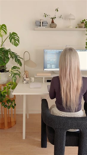 junie on Instagram: "ad • Working from home is all about balance — staying productive and creative while taking care of your wellbeing ✨ Loving my @logitech Ergo Series setup for keeping me comfortable and focused all day long! #LogitechPartner #ad #LogitechErgoSeries #homeoffice #desksetup"