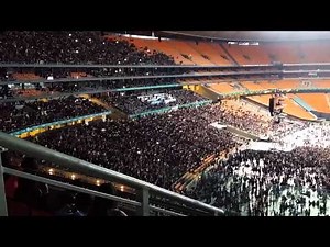 One Direction perform in SA without Zayn