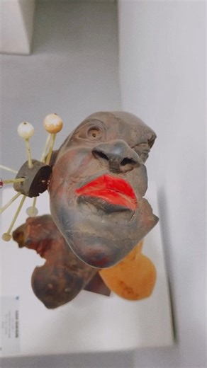 🔥🇨🇮 🎨 La Jacobleu Art Gallery est ouverte également chaque samedi de 9h30 à 21h00 👉🏽 Accès libre: Vous pouvez venir seul, en couple, avec des amis ou en famille 📍Localisation: 2 Plateaux-Aghien, Boulevard Latrille, Carrefour Las Palmas, au-dessus de la Pâtisserie Abidjanaise | Edith Brou