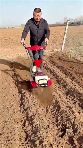 How to Quickly Prepare Garden Beds with a Powerful Hand Held Power Tiller Machine