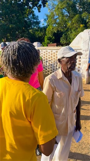 As we continue to reflect on the highlights of 2025 throughout this month, we are pleased to shine a spotlight on another meaningful chapter of our Cuba journey, our visit to Baraguá. Baraguá, a municipality and town in the Ciego de Ávila Province of Cuba, is an area where many descendants of Barbadian and other Caribbean migrants still live. The delegation was graciously welcomed by Mr. Enrique Parris-Jordan, the head of the Descendants’ Association, and the wider Baraguá community. The group h