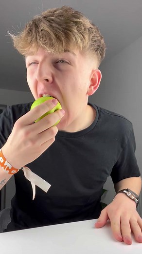 390K views · 6K reactions | Magic secret 蘿 | Dan Rhodes | Facebook