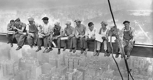 Behind the Photo: Lunch Atop a Skyscraper  | HISTORY