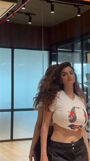 Anveshi Jain on Instagram: "Can’t ignore you , I adore you ❤️"