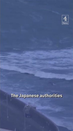 Tsunami warnings in Japan after 7.5 magnitude earthquake