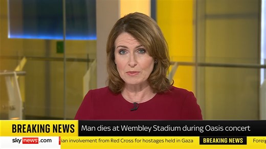BREAKING: A man has died after falling at Wembley Stadium during last night's Oasis concert, according to the Metropolitan Police. Sky's Jayne Secker has the latest. Read more ➡️ https://trib.al/v01lcxL 📺 Sky 501, Virgin 602, Freeview 233 and YouTube | Sky News