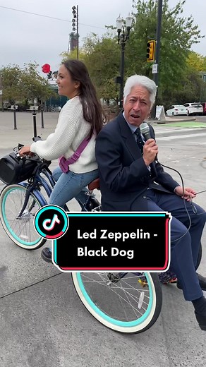 We found a karaoke enthusiast #etrikekaraoke #ledzeppelin #ledzeppelinblackdog #carpoolkaraoke