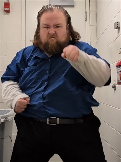 Throwing hands and busting grooves #techno #dance #bigboy #dwerk #rave | dancing