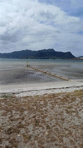 Remember this Sunday: ⏰Clocks go forward by an hour at 2:00am 🏠It's time to check your smoke alarms 📢The Northland tsunami siren network will be tested at 10am Not sure if you're going to be in a Tsunami evacuation zone this Sunday? Check out our interactive map to see the zones and siren locations: https://www.nrc.govt.nz/evacuationzones You can also hear what the sirens will sound like in the video below. | Civil Defence Northland