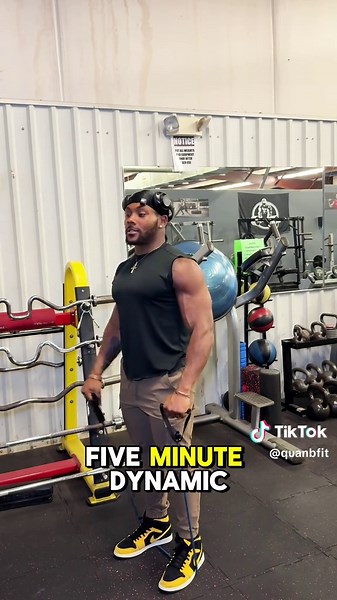 5 Minute Upper Body Dynamic Stretch Routine🔥🏋🏾#freegame #upperbody #dynamicstretching #stretching #gymtips