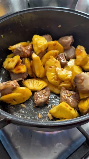 This Pork and Pineapple Recipe is addictive! #homemade #trytocook #cooking