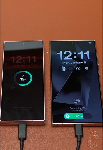 Galaxy S24 Ultra One UI 7 Lock Screen vs One UI 6 Galaxy Z Fold 6 #s24ultra #zfold6 #fy #fyp #samsung #s25ultra