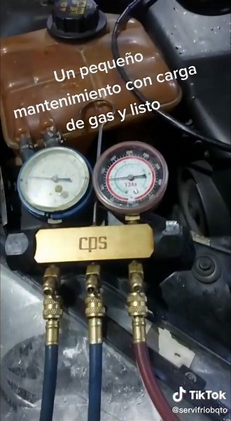 Carga de Gas y Mantenimiento Aire Acondicionado Ford Focus