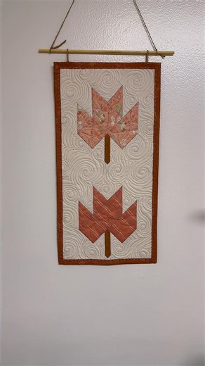 The Little Maple Mini Quilt is the first piece in my new wall of mini quilts. We’re beginning the project in Quilty Club and this quilt will be the starting point for the whole wall. quiltyclub.com | Southern Charm Quilts