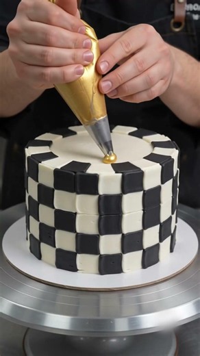 ♟️💎 Turning A Plain Cake Into A Royal Masterpiece
