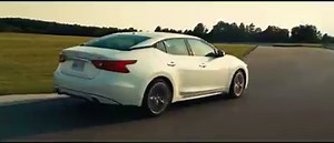 Turns heads…quickly. The totally-redesigned 300 hp Nissan Maxima. bit.ly/1R0sUGV | Nissan