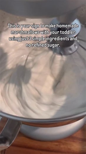 Homemade Marshmallow Recipe ⬇️ Recipe below, or comment RECIPE and I’ll send it over with my favorite gelatin! I try to include my daughter in anything I am cooking and baking. It has always been my goal to teach and show my daughter how we can create food that not only tastes good but is also nourishing for our bodies. And homemade marshmallows are so easy to make and honestly, so much better than the ones at the store. They’re made with real ingredients and are actually gut-friendly thanks to 