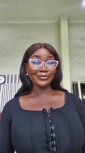 Just Mind Your Business and Put on Lip gloss, it works like Magic | Lawson Victoria