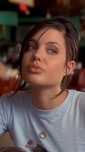 Beautiful Angelina Jolie in Mojave Moon (1997) 🧡 #90s #90svintage #angelinajolie #jolie #90smovies #90smovie #mojavemoon | Godson Nathan