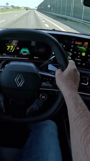 Renault 5 III E-Tech Electric 52 kWh 150 HP Acceleration Test