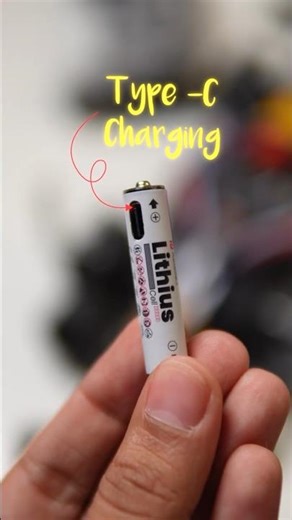 Maine Zindagi Mein Aisi Battery Kabhi Nahi Dekhi! 🔋 Charge Your Battery with a Smartphone Charger! 🤯