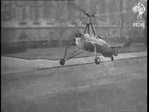 Autogyro Cierva C.30A demonstration in the heart of Paris (1934)
