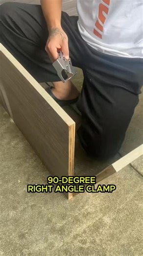 703K views · 4.9K reactions | Perfect 90° Angles in a Flash! ⚡ Snag the Right Angle Clamp Today ➡️ https://quickmechtools.com/products/90-degree-right-angle-clamp #Clamp #Fyp #Woodworking #Tools #QuickMechTools | Quickmechtools | Facebook