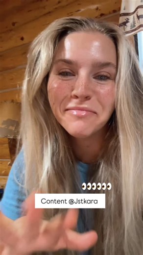 If you’re trying to learn Spanish comment “Spanish” for my Spanish cheat sheet. Reading and writing in Spanish is the easiest thing in the world (I’m not kidding) 9/10 it sounds just how it looks (couple exceptions) but not like English lol. But there’s no need to lie babes 🤪 we can see your eyes going back-and-forth reading the words . . . #laromana #badbunny | Kara Garcia