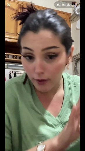 Zizi Barbie Running and Crying | هروب زيزي باربي وبكاء
