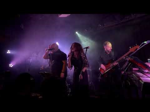 Πτέρυγα 3 ft. Evelyn Assouad - Η Ώρα του Stuff ( Π.Σιδηρόπουλος) live @ Death Disco