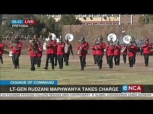 New SANDF chief formally takes command