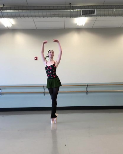 A lil pre pandemic video #ballet #balletdancer #fyp #foryoupage #pointe #pirouette #ballettiktok