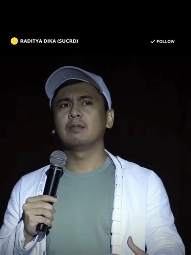 Stand-Up Comedy by Raditya Dika – Part 1
