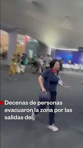 Incendio interrumpe negociaciones de cumbre del clima de la ONU en Brasil | Noticias Telemundo