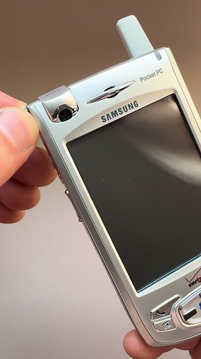 Samsung I700 vs Samsung I330 | samsung