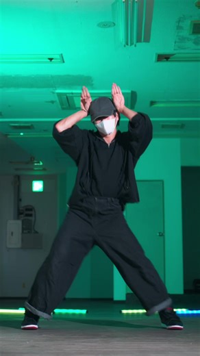 Chro NoiRの不可Boomダンスパフォーマンス