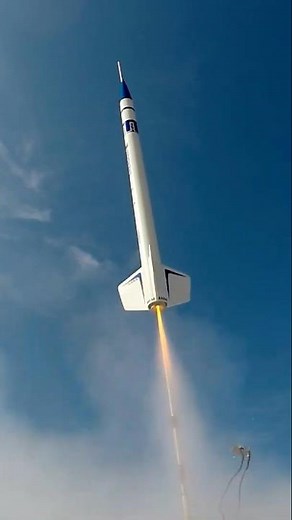 Estes Cherokee Rocket Launch Slow Motion Close-up #rocketlaunch #estes #rocket