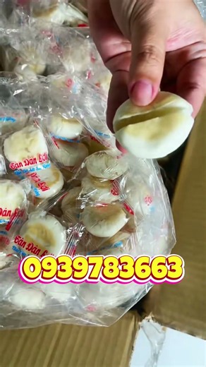 Soft-skinned Pia cake with sweet and creamy young coconut filling, absolutely addictive #LongXuye...