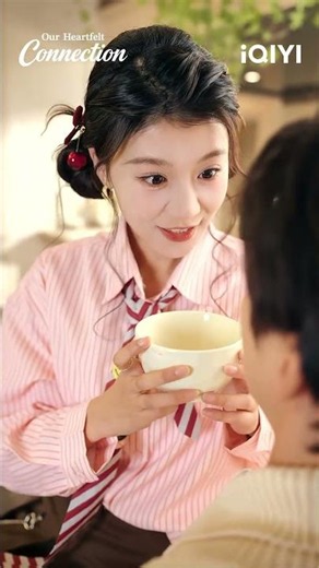 He tries EVERYTHING to avoid her soup 🤣 #iQIYI #drama #shortdrama #共感后残疾老公站起来了