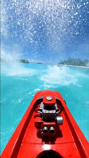 Mini Boat vs. Jet Ski: Epic Tropical Water Chase! 🚤💨