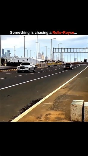 Who Is Chasing The Rolls-Royce? 💀🔥 | BMW M5 4K Status