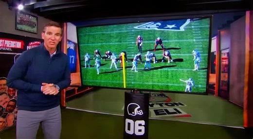 NFL Fans Noticed Eli Manning's Nasty Background On The "ManningCast," And They Can't Stop Laughing [PHOTO]