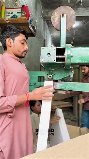 pizza box Making in the Factory