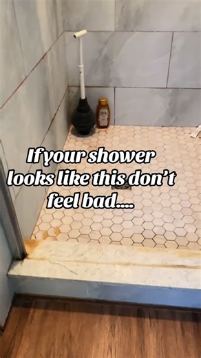 Before ➡️ After | Real Shower Transformation 🚿✨ This shower had heavy soap scum, yellow/brown mineral staining, and moisture buildup that had been sitting for a while — especially along the grout lines, corners, and floor. This wasn’t a quick wipe-down. It took about an hour of detailed scrubbing to break down layers of residue caused by: • Soap body oils • Hard water minerals • Constant moisture and poor drainage areas