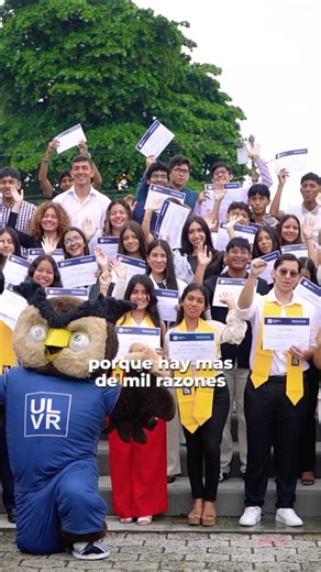 Universidad Laica VR on Instagram: "Más de 200 estudiantes ya dejaron su huella en ProLearning. 🎓🔥 El último día fue el reflejo de todo lo que se vivió: docentes, alumnos y profesionales compartiendo conocimientos e ilusión por vivir la experiencia universitaria. 💭✨ Ejes temáticos: 🔹 Eduka 360+ 🔹 Inmersión Social 360° 🔹 Eureka Design and Construction 🔹 Business and Management 🚀 ProLearning viene con más. ¿Te sumas al próximo? 🦉💙 #ProLearning #SomosBúhos #ViveULVR"