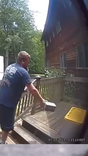 The DIFFERENCE Between FedEx And UPS!