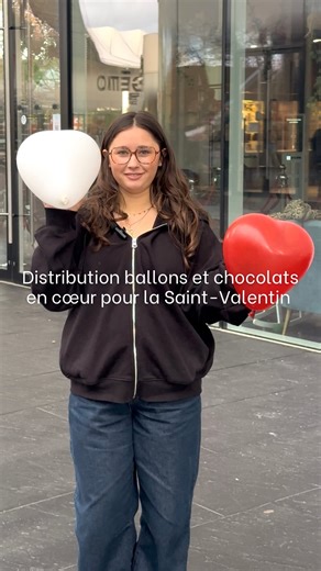 Mon Beau Buchelay ✨ on Instagram: "💖 LA SAINT-VALENTIN ARRIVE À MON BEAU BUCHELAY 💖 Le samedi 14 février, laissez parler l’amour : de 14h à 18h profitez d’une distribution de ballons en forme de cœur et de chocolats en cœur 🍫🎈 📍Mon Beau Buchelay - 78 Yvelines 💰 Animation gratuite 🕑 De 14h à 18h ⚠️ Dans la limite des stocks disponibles #saintvalentin #valentinesday #centrecommercial #stvalentin #amour"